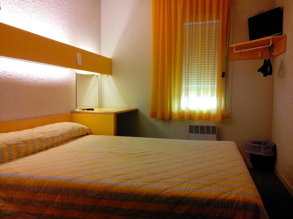 Hostal - Restaurante Asador Esperanza Huesca Værelse billede