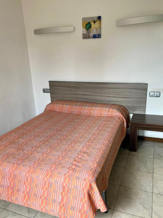 Hostal - Restaurante Asador Esperanza Huesca Eksteriør billede